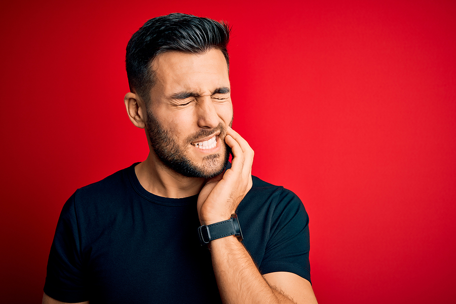 To Extract or Not? When Saving the Tooth Isn’t an Option